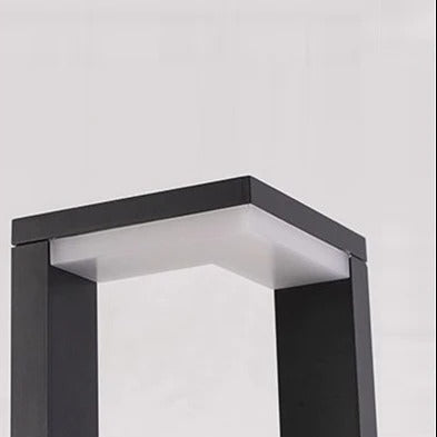 Teku Open Frame Bollard Light | Celestre